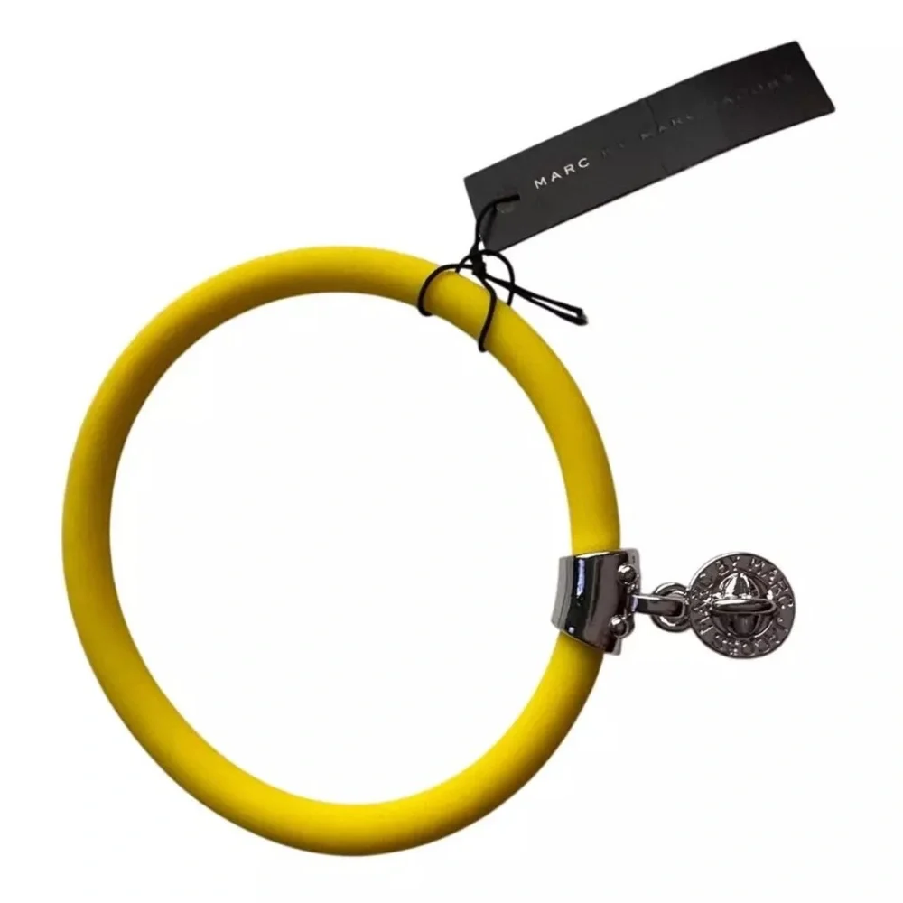 NEW! MARC JACOBS Silicone Bracelet in Safety Yellow with Silver Charm